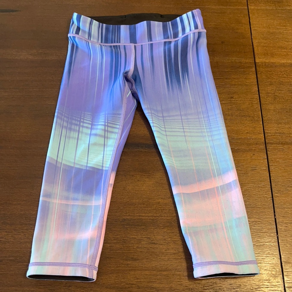 Ivivva Girls reversible leggings Size 7
